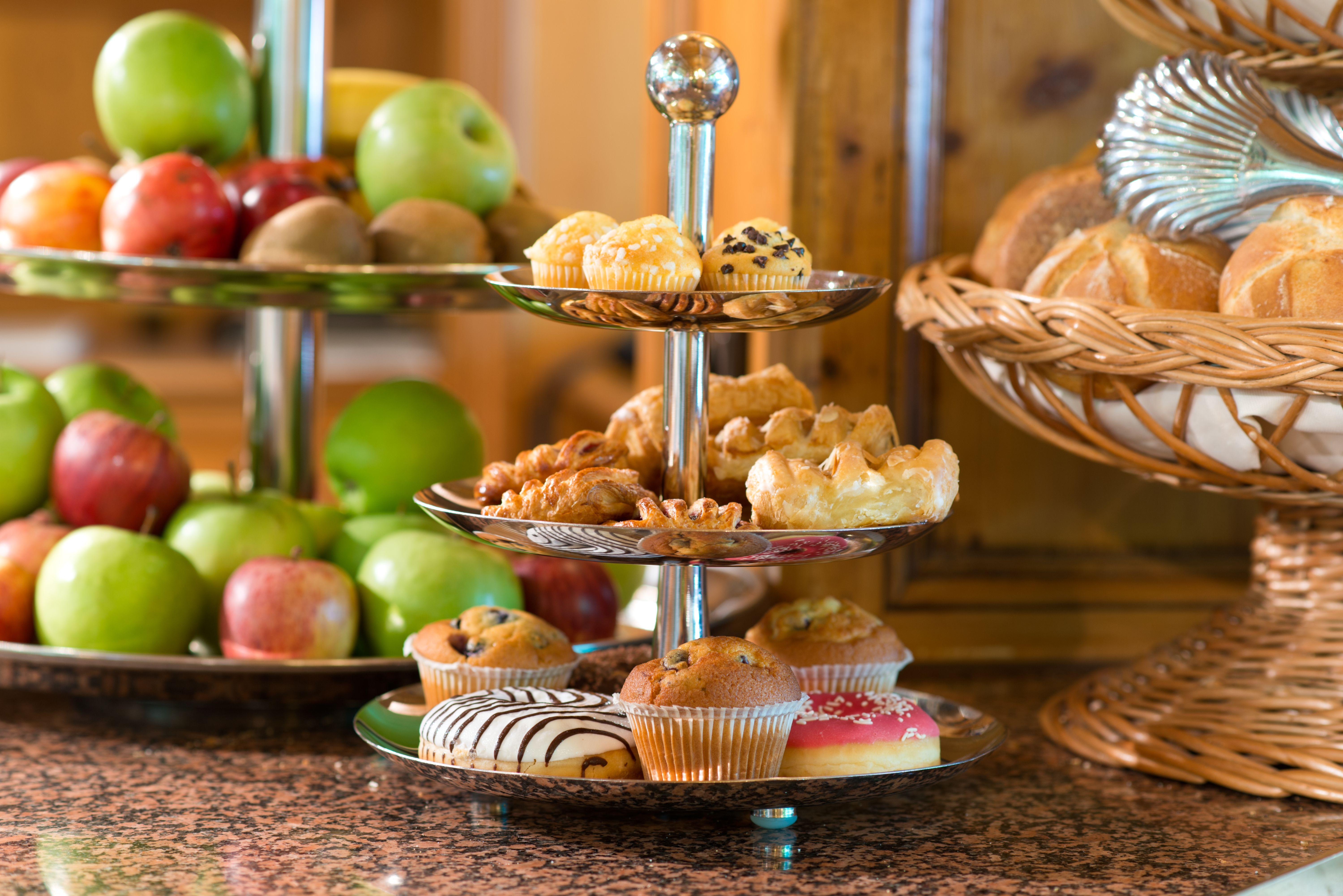 King's Center Superior Hotel 3*